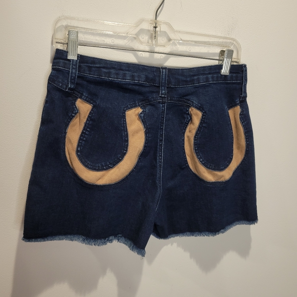 Wisteria Lane Size L Western Denim Cutoff Shorts With Horseshoe Back
